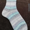 Socken Gr. 40/41 hangestrickt Farbverlauf blau Muster