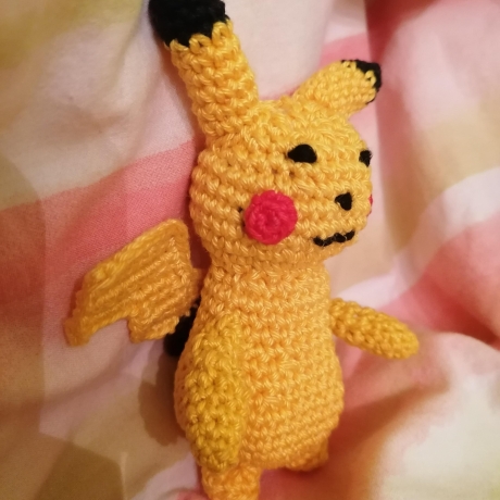 Gehäkeltes Pikachu, Pokemon, Fanartikel, Geschenk, Kuscheltier