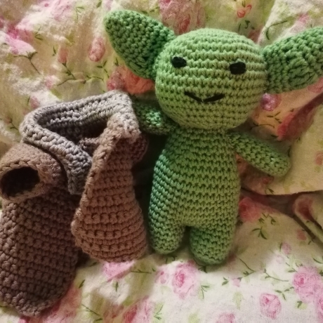 Gehäkelter Baby Yoda, Star wars, Kuscheltier, Geschenk, Deko