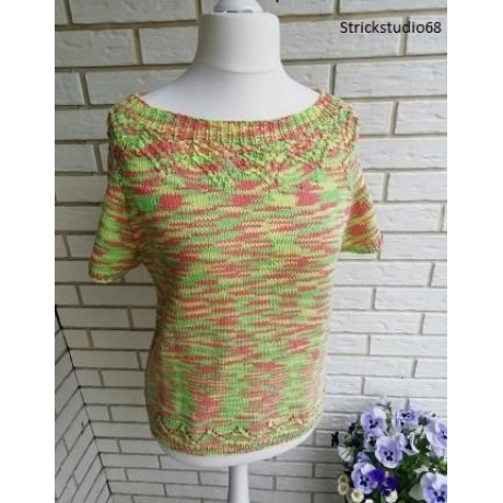 Shirt - kurzarm -  Gr. 36/38 - Lochmusterpasse - handgestrickt