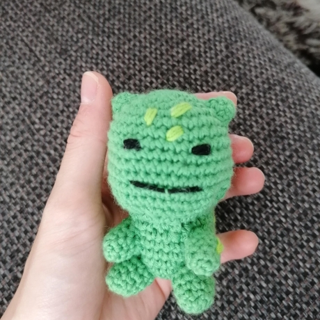 Pokemon Plüschtier gehäkelt Bisasam als Geschenk/Fanartikel