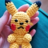 Pokemon Plüschtier Pikachu gehäkelt als Geschenk/Fanartikel