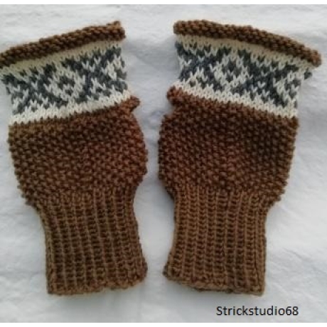 Handstulpen - Fair Isle Muster - gestrickt - braun / weiß / grau