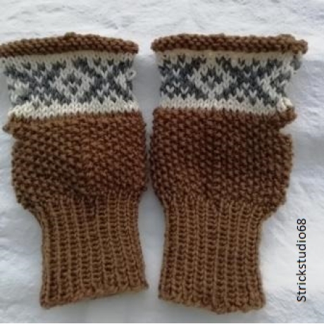 Handstulpen - Fair Isle Muster - gestrickt - braun / weiß / grau