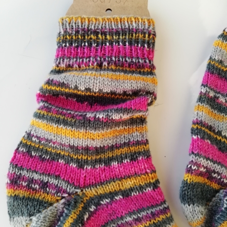 Socken Gr. 36/37 handgestrickt  Streifen bunt kräftige Farben