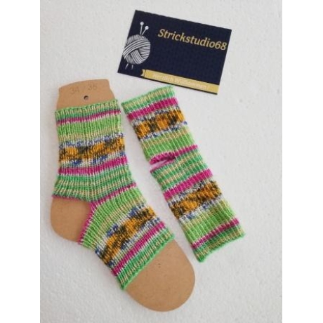 Yoga Socken - Gr.34/35 - handgestrickt - grün,gelb,weiß,pink