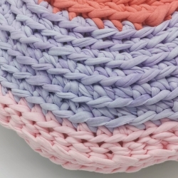 Rundes Dekokissen Textilgarn gehäkelt Rosa Lachs Lila Taupe