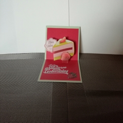 Geburtstagskarte für eine Frau mit Torte