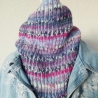 Schlauchschal mit 2 farbigen Patentmuster/ gestrickt / blau-bunt