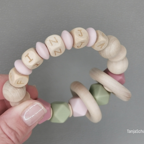 Baby - Greifring, personalisiert mit Namen