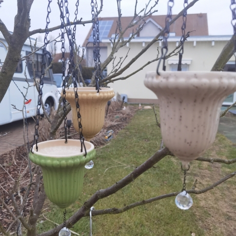 Blumenampel Keramik frostfest