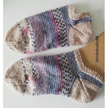 Sneaker - Gr. 38/39 - handgestrickt - beige - blau - lila  Muster