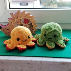 Wendekrake gehäkelt als Kuscheltier und Geschenk für Geburtstage