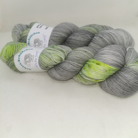 Sockenwolle mit Merino Catch the Dragon
