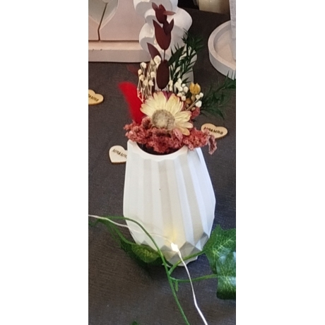 Blumenvase mit Struktur
