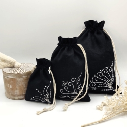 handbesticktes Taschenset aus Leinen