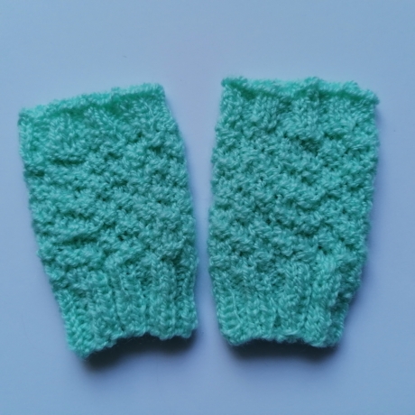 Gestrickte Baby Stulpen Pulswärmer Müffchen 0-6Monate wollfrei
