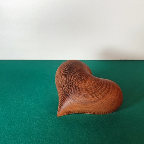 Herz aus Edelholz