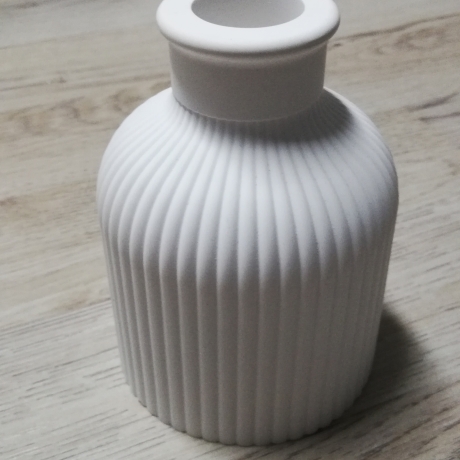 kleine Deko Vase mit Rillen, aus Keraflott, weiß, handmade