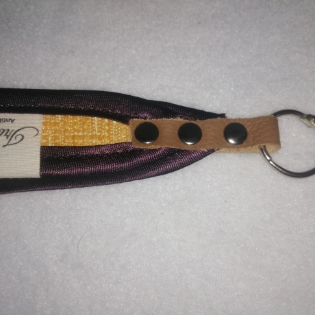 Handarbeit  USB- Schlüsselanhänge r Unikat  aubergine orange grau