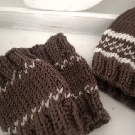 Set Babymütze Armstulpen gestrickt Erstlingsausstattung