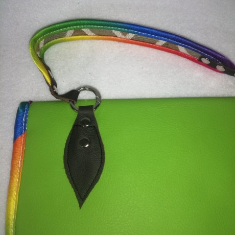 Handtasche Clutch grün bunt Unikat Handytasche Kunstleder robust