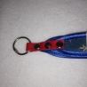Handarbeit USB-Schlüsselanhänger Unikat blau rot Lilie robust