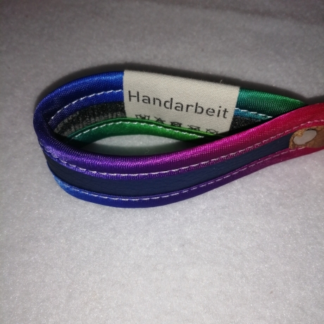 USB-Schlüsselanhänger Regebogen blau Kunstleder Handarbeit 3x13cm