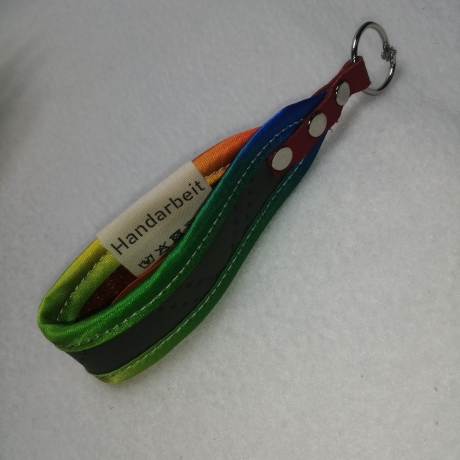 Handarbeit USB-Schlüsselanhänger Unikat regenbogen grau robust
