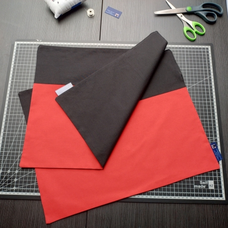 Platzgedeck 2er Set BlackColour / schwarz-rot