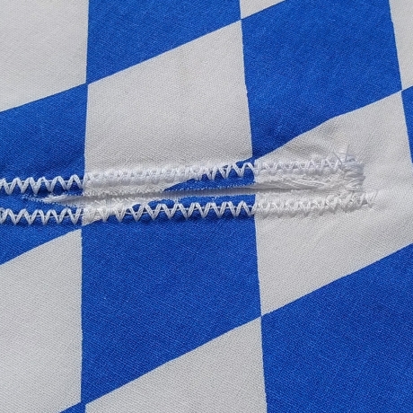 Babys Wickeldecke weiß-blau