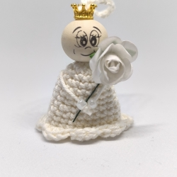 Weiße Herzensfigur mit Krone & weißer Rose, handgefertigt, Unikat