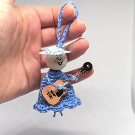 Musik Dekofigur mit Gitarre – Unikat hellblau