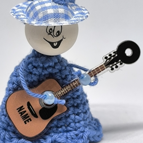 Musik Dekofigur mit Gitarre – Unikat hellblau