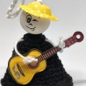 Musik Dekofigur mit Gitarre – Unikat schwarz gelb