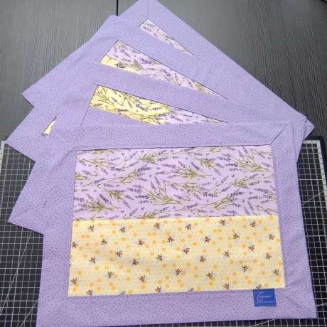 4er Set Patchwork-Platzsets „Lavendeltraum & Bienenfleiß“