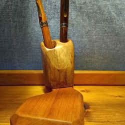 Stiftehalter aus Walnuss/Teak