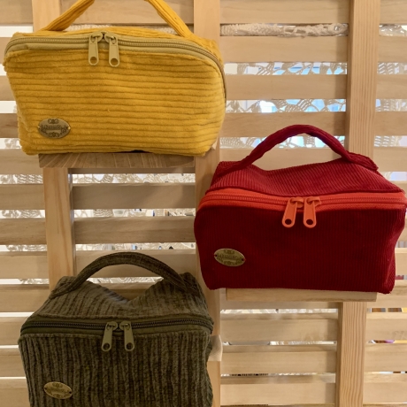 Kosmetikbeutel, Kulturbeutel Magic Pouch aus Breitcord, faltbar  