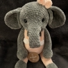 Kuscheltier Häkeltier Elefant Latzhose gehäkelt Geschenk neu
