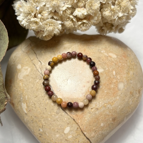 Wunderbarer, flexibler Ring aus Jaspis Steinen.