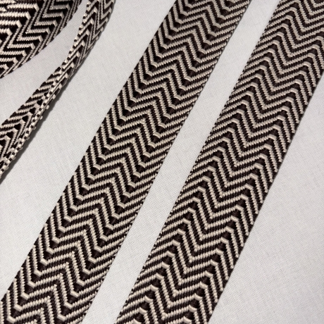 Gurtband Fischgrät braun & natur doppelt Zickzack 38 / 40 mm
