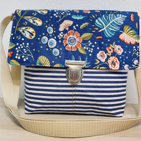 Handmade Crossbodybag Damen Blumen petrol blau bunt Frühling 