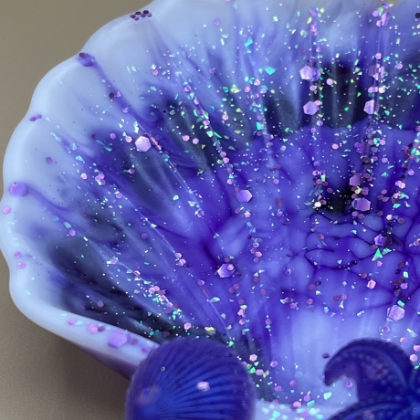Handgemachte Seifenschale aus Epoxidharz mit Seestern & Muschel