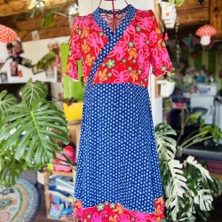 Möpsekleid in Wickeloptik Größe 38-44