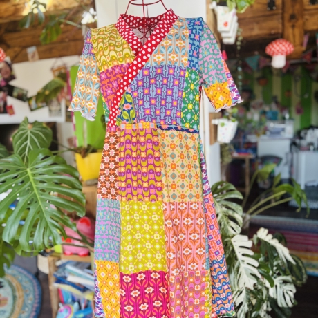 Möpsekleid in Wickeloptik Größe 38-44