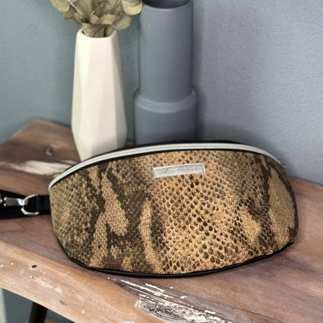 Bauchtasche BASY aus Kunstleder und Kork