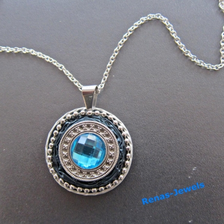 Kette kurz mit Anhänger türkis petrol silberfarben Upcycling