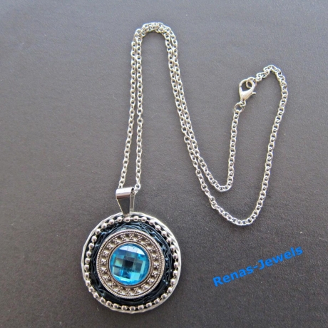 Kette kurz mit Anhänger türkis petrol silberfarben Upcycling