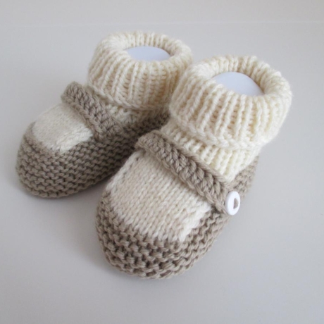 gestrickte Babyschuhe 0-3 Monate natur beige Riemchen