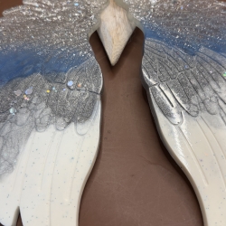 Engelsflügel aus Epoxidharz – Handmade Deko in Blau & Weiß